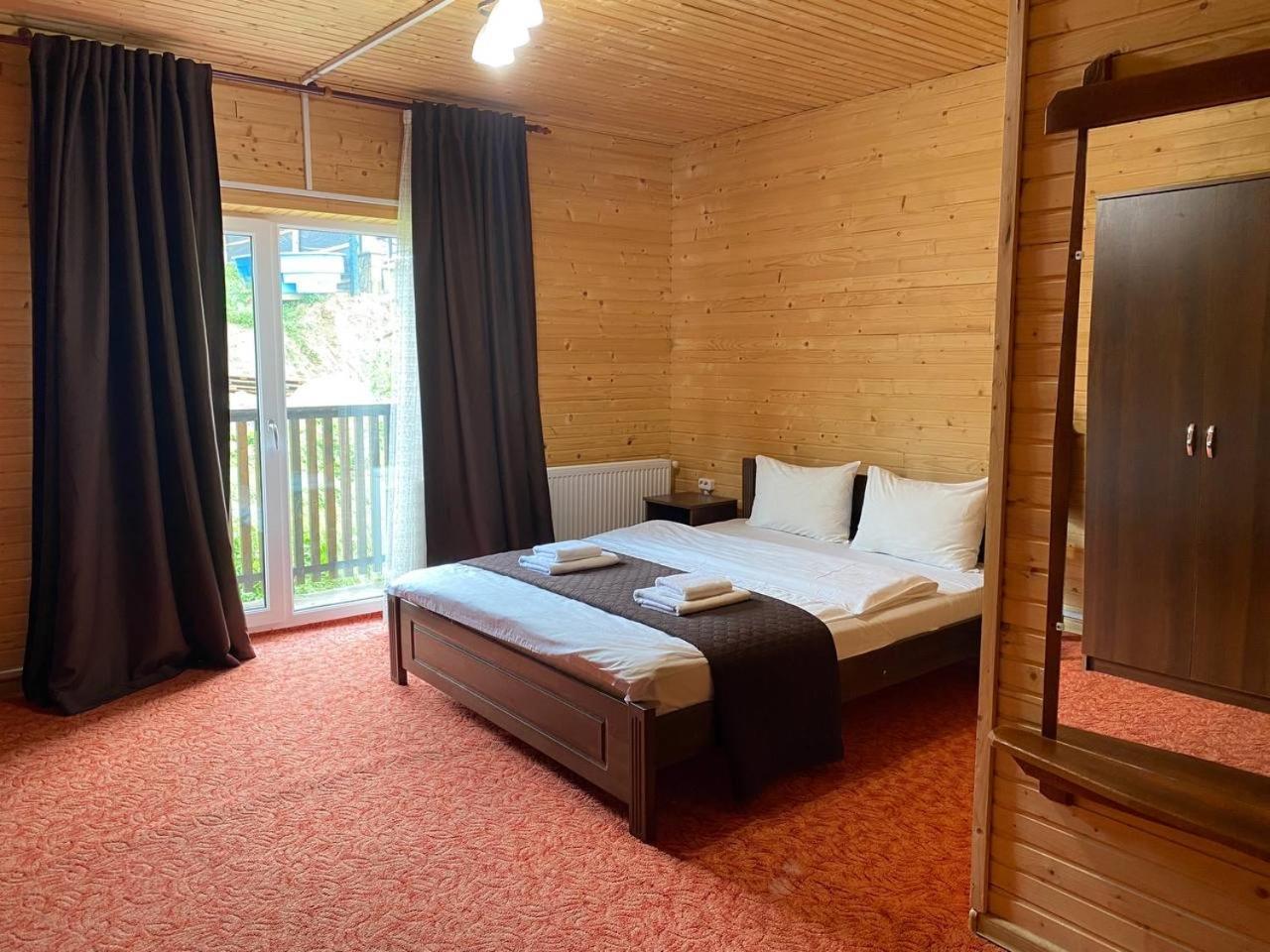 Forrest Hotel Bukovel Ngoại thất bức ảnh