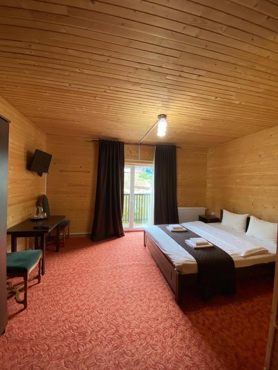 Forrest Hotel Bukovel Ngoại thất bức ảnh